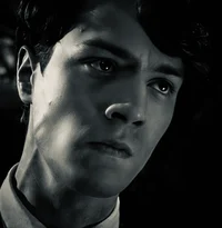 04 TOM RIDDLE