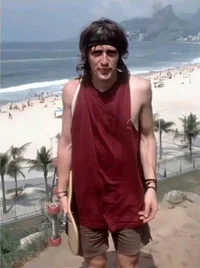 Izzy stradlin 