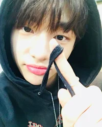 Hwang hyunjin 