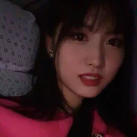 Hirai Momo