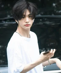 Hyunjin best friends