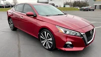 2019 altima platinum
