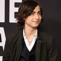 Aidan gallagher  