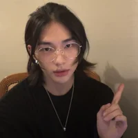 nerd hyunjin