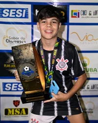 Enzo Ferraz 