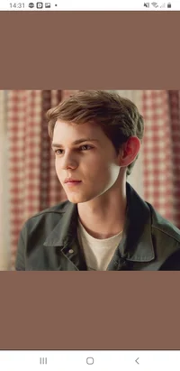 Robbie Kay 