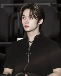 Lee know