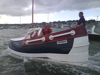 Shoe boat