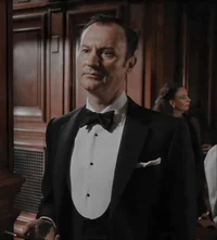 Mycroft Holmes 