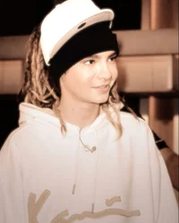 TOM KAULITZ