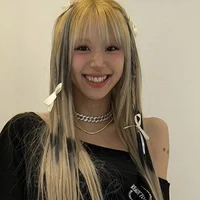 Naomi_205
