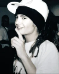 TOM KAULITZ