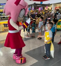 Amy Mascot - Party