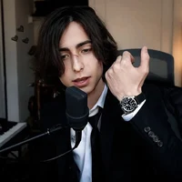 Aidan Gallagher 