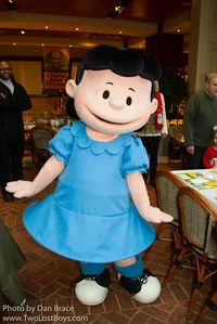 Lucy van Pelt mascot
