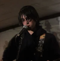 alex g