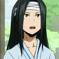 Momo Yaoyorozu 