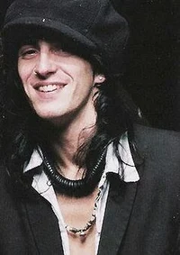 Izzy Stradlin 