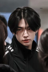 Hyunjin-Bf