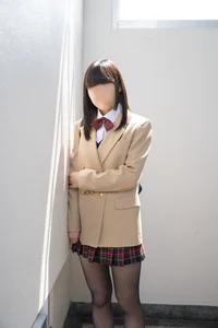 Faceless Schoolgirl 