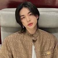 hwang hyunjin