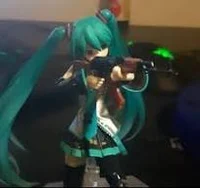 miku with dat gun