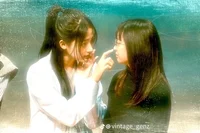 Minji and hanni 