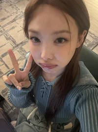 Nayeon 
