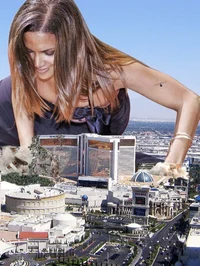 Giantess Halle Berry