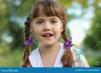 Chloe Goldberg