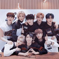 Stray Kids