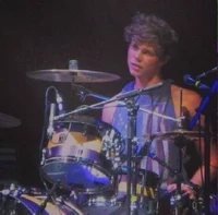 Ashton Irwin