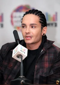 Tom Kaulitz PE teach