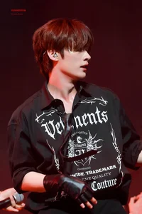 01- Husband Minho