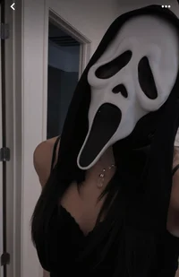 Woman Ghostface