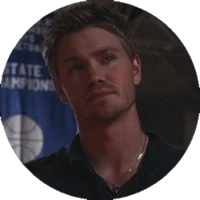 01 Lucas Scott 