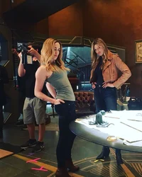Ava and Sara Lance 