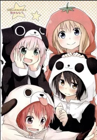 4 chicas en ascensor