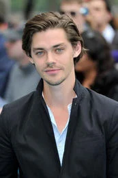 Malcolm Bright 