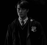 TOM RIDDLE