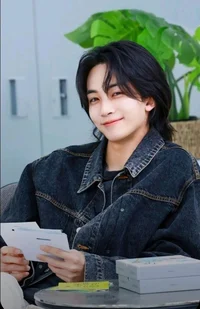 Yoon Jeonghan