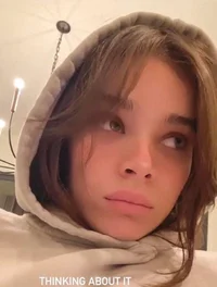 Hailee Steinfeld 