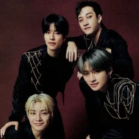 Stray kids motorcycl