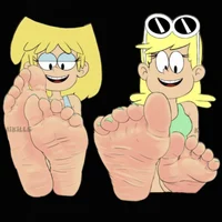 Lori and Leni Feet