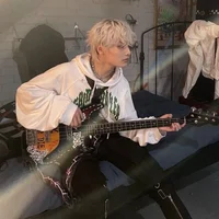 Guitarist Jeongin