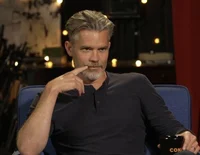 Timothy olyphant 