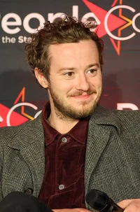 Joseph quinn