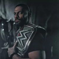 04 Roman Reigns