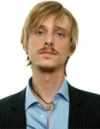 Mackenzie Crook