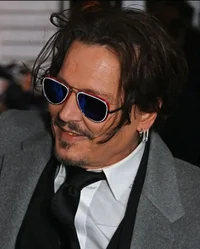 JOHNNY DEPP